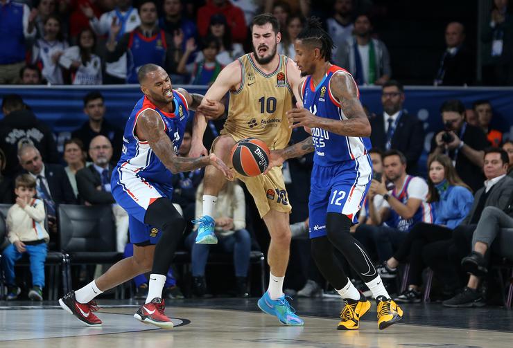 ozet anadolu efes barcelona mac sonucu 96 86 1