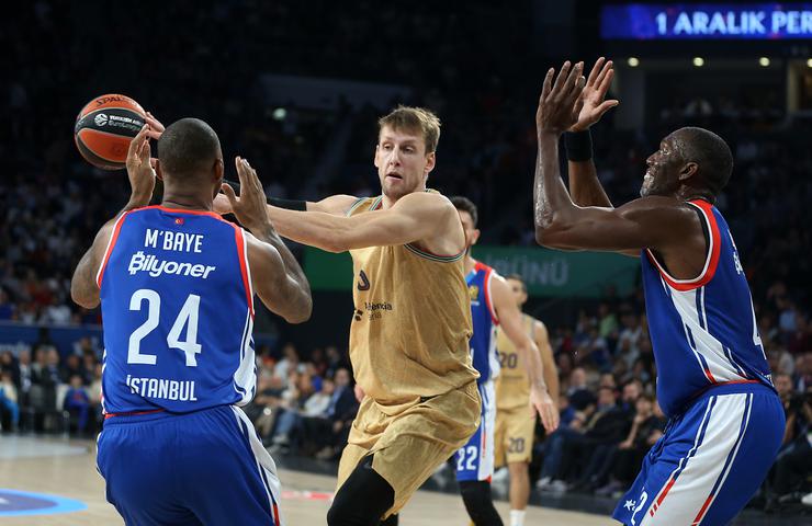 ozet anadolu efes barcelona mac sonucu 96 86 2