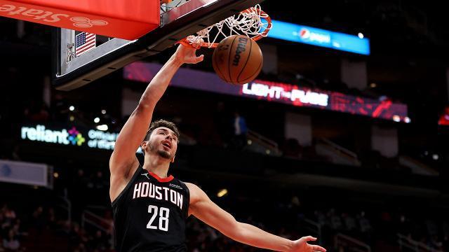 alperen sengun durdurulamiyor houston rockets tarihine gecti