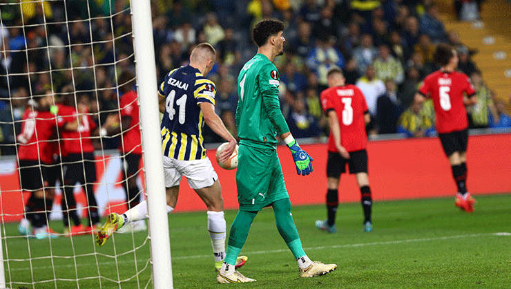 fenerbahcede altay bayindir tehlikesi bedavaya gidebilir 5