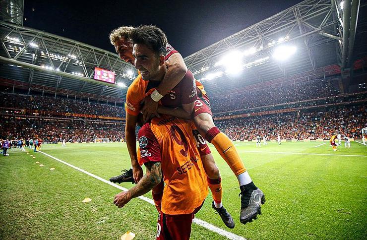 galatasarayda ayrilik ruzgari yildiz oyuncuyla yollar ayriliyor 5