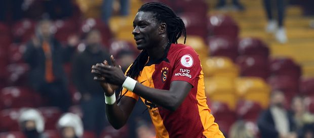 Erden Timur, Gomis olayının nasıl tatlıya bağlandığını anlattı: Ağabeylik yaptı