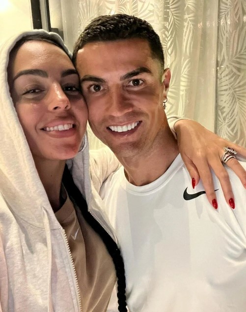 Sevgilisi, 'Midemde kelebekler uçuştu' diyerek Ronaldo ile ilişkisinde en utandığı anı anlattı