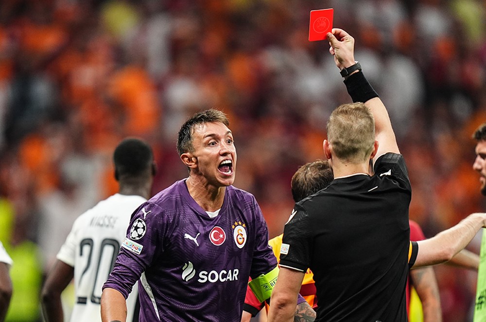 muslera-kariyer-sonu