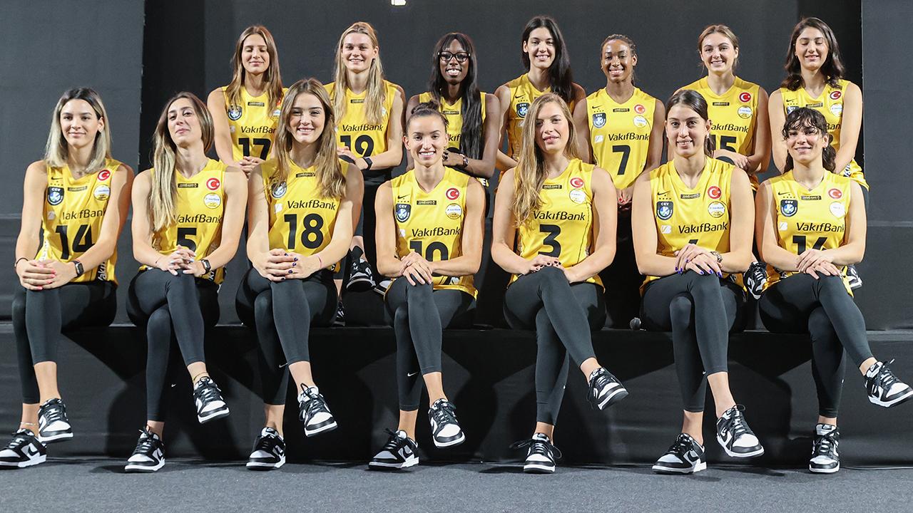 vakifbank-kadin-voleybol-takimi