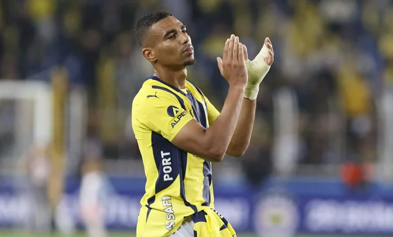 Fenerbahçe'de Şok Gelişme: Yıldız İsim Kararını Yönetime İletti! 1 fenerbahce-haberleri