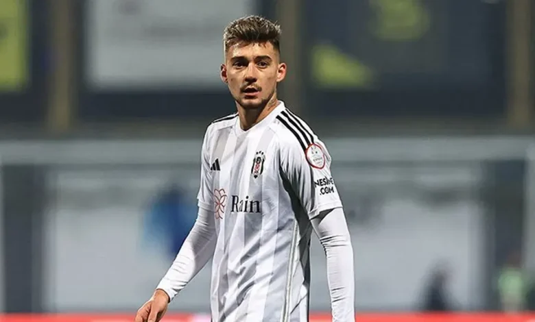 Şok Transfer! Ernest Muçi Ezeli Rakipler Arasında El Değiştiriyor 1 ernest-muci