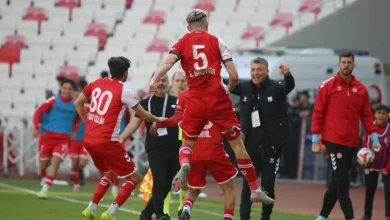 10 kişi kalan Sivasspor, Manisa FK’yı devirdi 7 sivasspor